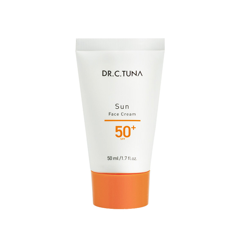 Dr. C. Tuna | Krem do twarzy z filtrem przeciwsłonecznym SPF50 50 ml