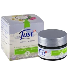 Just Alpský bylinný balzám 13 ml je švýcarský bylinný balzám s bohatým přírodním složením, který kombinuje výtažky alpských bylin s esenciálními oleji. 🌿 Hlavní vlastnosti: Podporuje prokrvení pokožky a přispívá k pocitu tepla a uvolnění. Ulevuje po fyzické námaze – vhodný při svalové a kloubní zátěži. Působí relaxačně a díky pronikavé vůni bylin a mentolu navozuje pocit uvolnění a může pomoci ke klidnějšímu spánku. Zklidňuje podrážděnou pokožku, např. po štípnutí hmyzem. 💧 Složení a účinné látky: Obsahuje bambucké máslo, vosky (kandelilový a včelí), jojobový olej a široké spektrum přírodních esenciálních olejů (např. z jedle sibiřské, eukalyptu, levandule, borovice, tymiánu, máty a citronu) a extrakty alpských bylin jako protěže alpské nebo hořce žlutého. 📍 Použití: Naneste malé množství balzámu na postižené místo a jemně vmasírujte. Pro zvýšení účinku udržujte aplikovanou část těla v teple a opakujte podle potřeby. 📦 Objem: 13 ml – kompaktní forma vhodná do kapsy či tašky pro každodenní použití nebo při sportu.